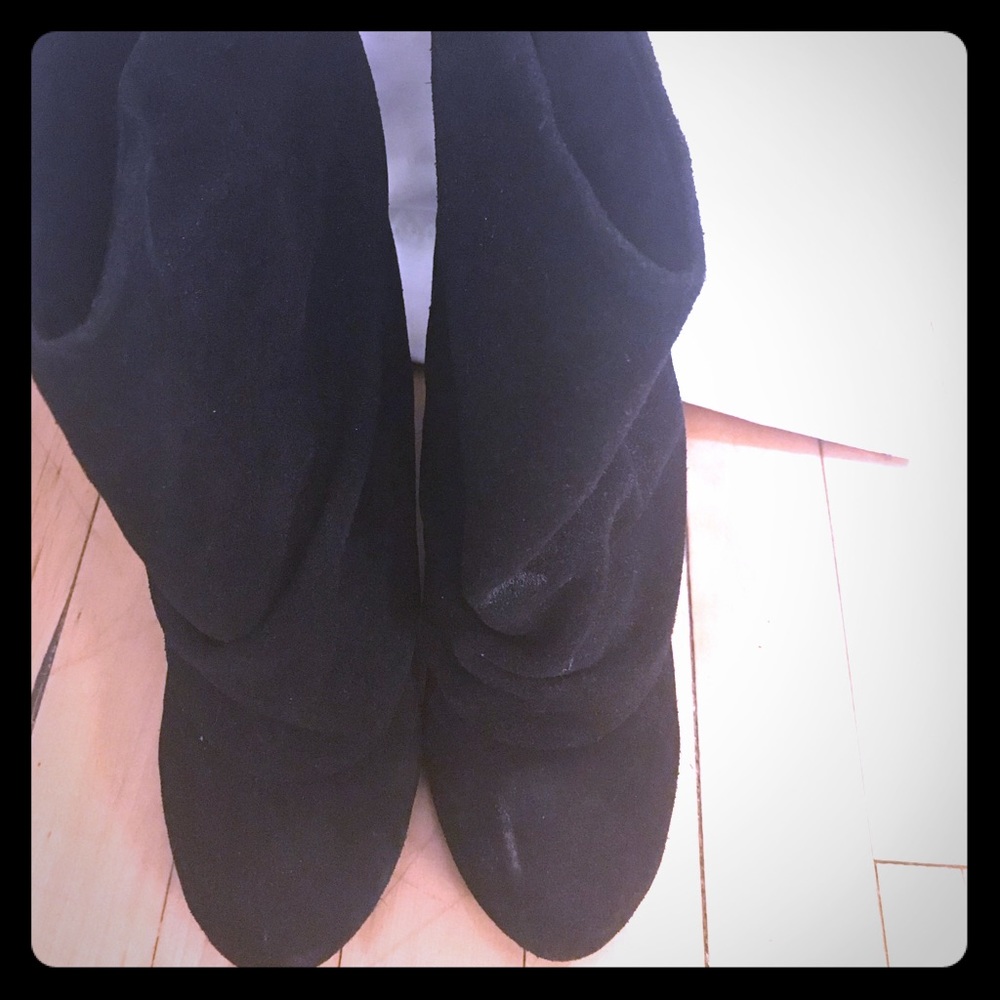 Suede Scrunched Booties